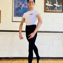 Bailarina con tutú negro